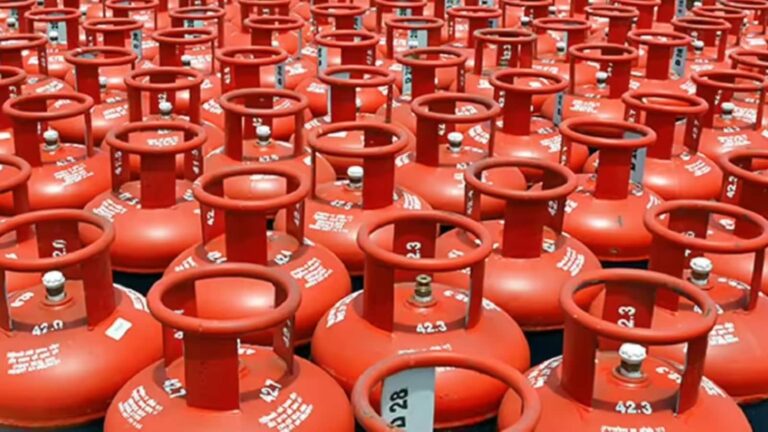 CCPA Advisory: अब रेस्टोरेंट बिल में अलग से नहीं जोड़ पाएंगे LPG या फ्यूल चार्ज, सरकार का सख्त आदेश