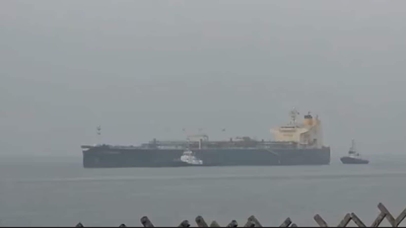 गैस की किल्लत के बीच बड़ी राहत, अमेरिका से 16,714 टन LPG लेकर मंगलुरु पोर्ट पहुंचा 'पिक्सिस पायनियर'