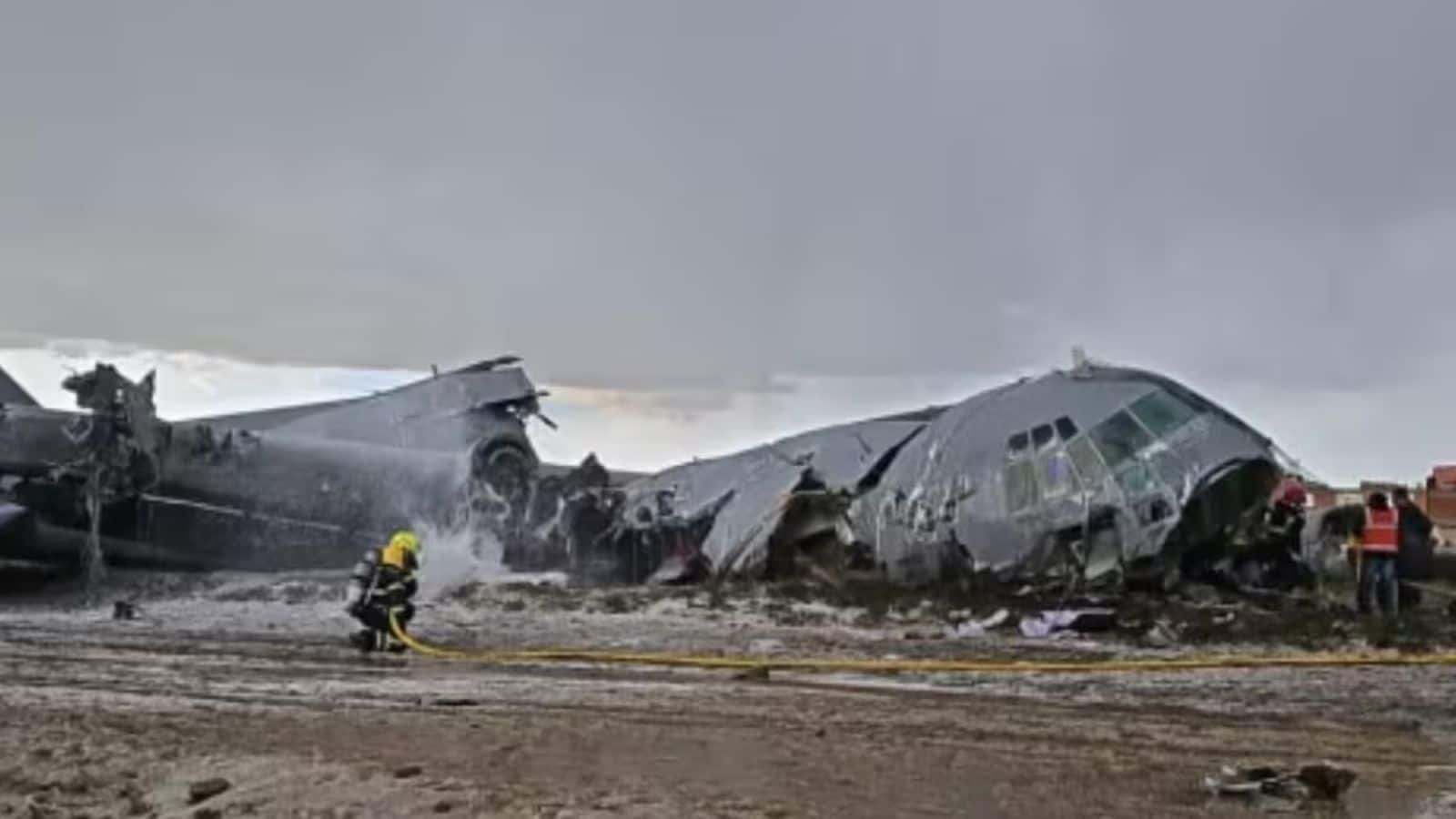 Colombia Plane Crash: कोलंबियाई सेना का प्लेन क्रैश! विमान में सवार थे 110 जवान, 80 सैनिकों के मारे जाने की आशंका