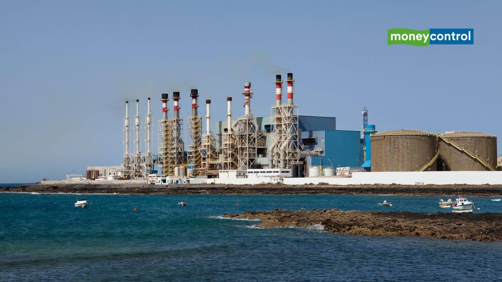 Explained: क्या पश्चिम एशिया में हो जाएगी पानी की किल्लत? तेल से शुरू हुआ युद्ध वाटर प्लांट्स तक पहुंचा