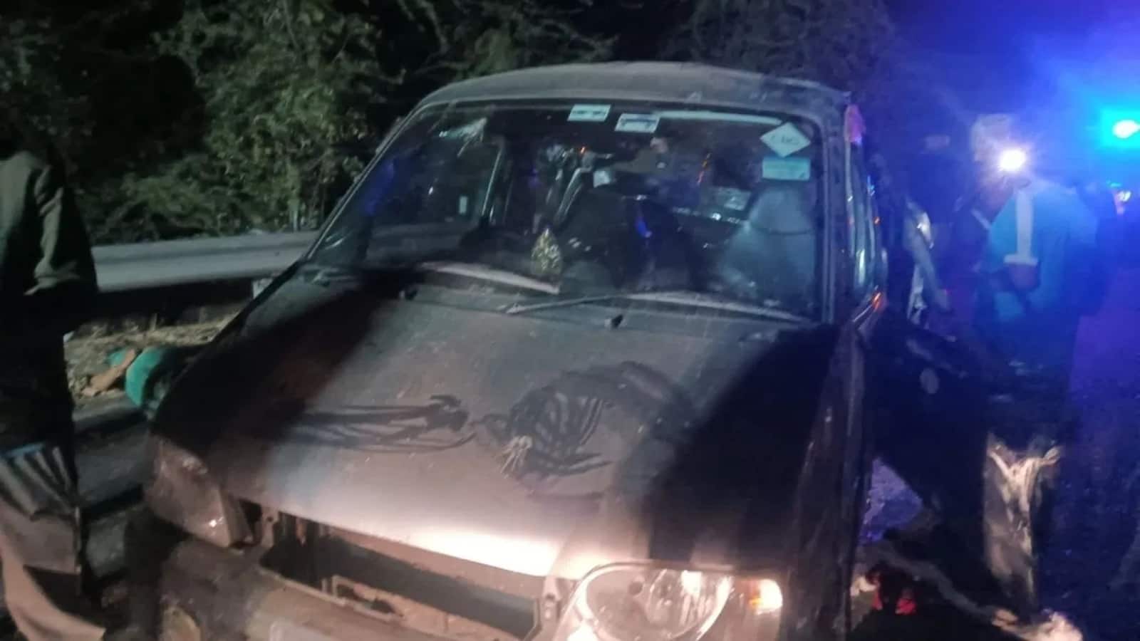 Hathras Accident: हाथरस में दर्दनाक सड़क हादसा, यमुना एक्सप्रेस-वे पर बस और वैन की टक्कर, 6 की मौत, 7 घायल