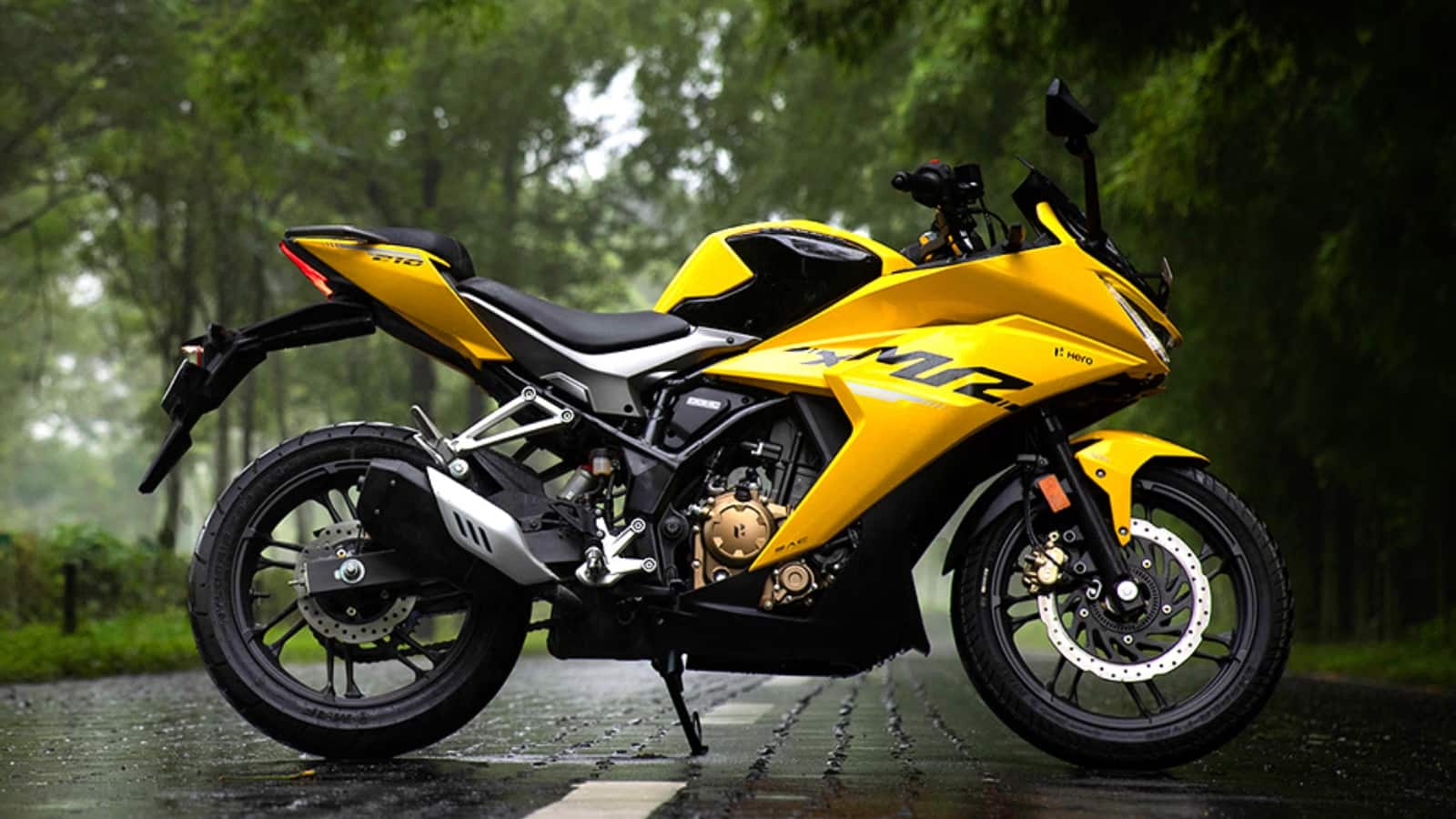 फरवरी 2026 में दोपहिया बाजार में उछाल, Hero, Honda और TVS ने बढ़ाई बिक्री की रफ्तार