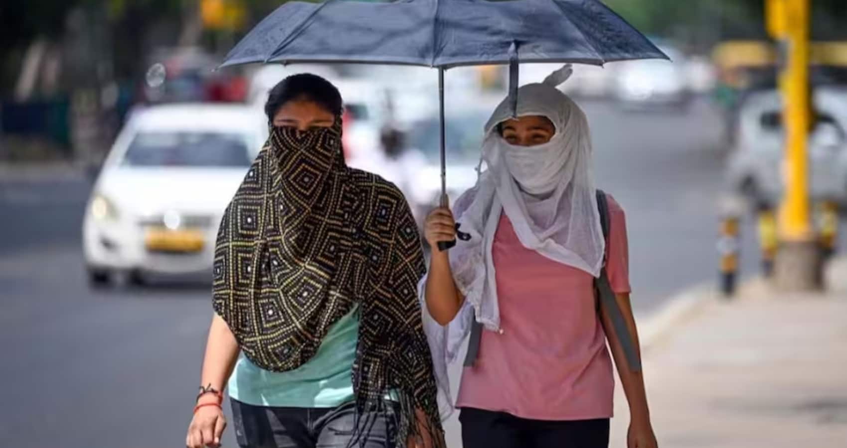 IMD Weather Alert: उत्तर भारत में बढ़ा तापमान, IMD ने पहाड़ी क्षेत्रों में छिटपुट बारिश और बर्फबारी का लगाया पूर्वानुमान