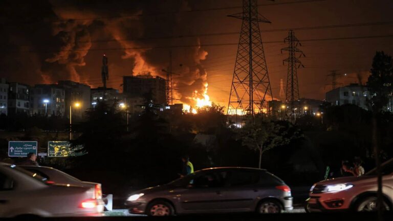 US-Israel-Iran War: क्या ईरान नहीं चाहता जंग खत्म हो? बातचीत के बीच इजरायल, कुवैत, जॉर्डन और बहरीन पर की मिसाइलों की बौछार