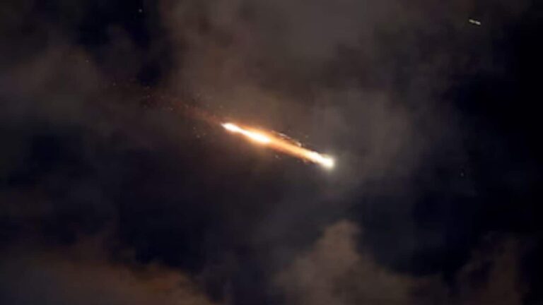 US-Israel Attacks Iran: ईरान का बगदाद में अमेरिकी बेस पर हमला, 3 अमेरिकी सैनिकों की मौत; इजरायल में भी तबाही