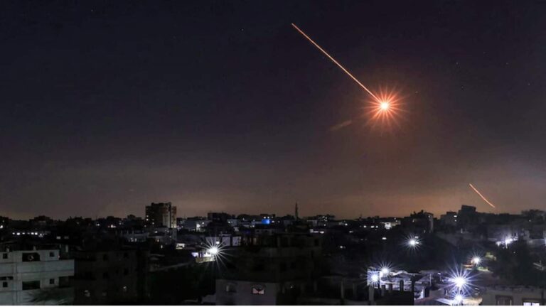 Fattah Missile: ईरान की 'फत्ताह' मिसाइल के खौफ से दहला इजरायल! क्या फेल हो गया अभेद्य आयरन डोम?