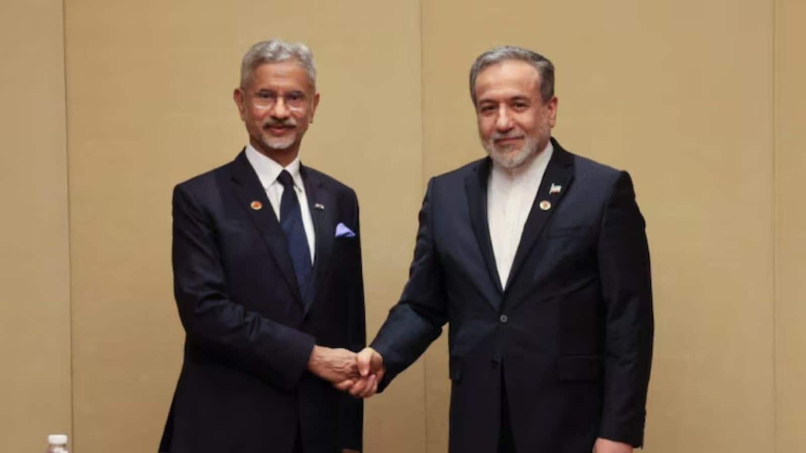 S Jaishankar: 'ईरान के साथ बातचीत जारी, तेल आपूर्ति पर जल्द राहत की उम्मीद', होर्मुज संकट के बीच एस जयशंकर का बड़ा बयान