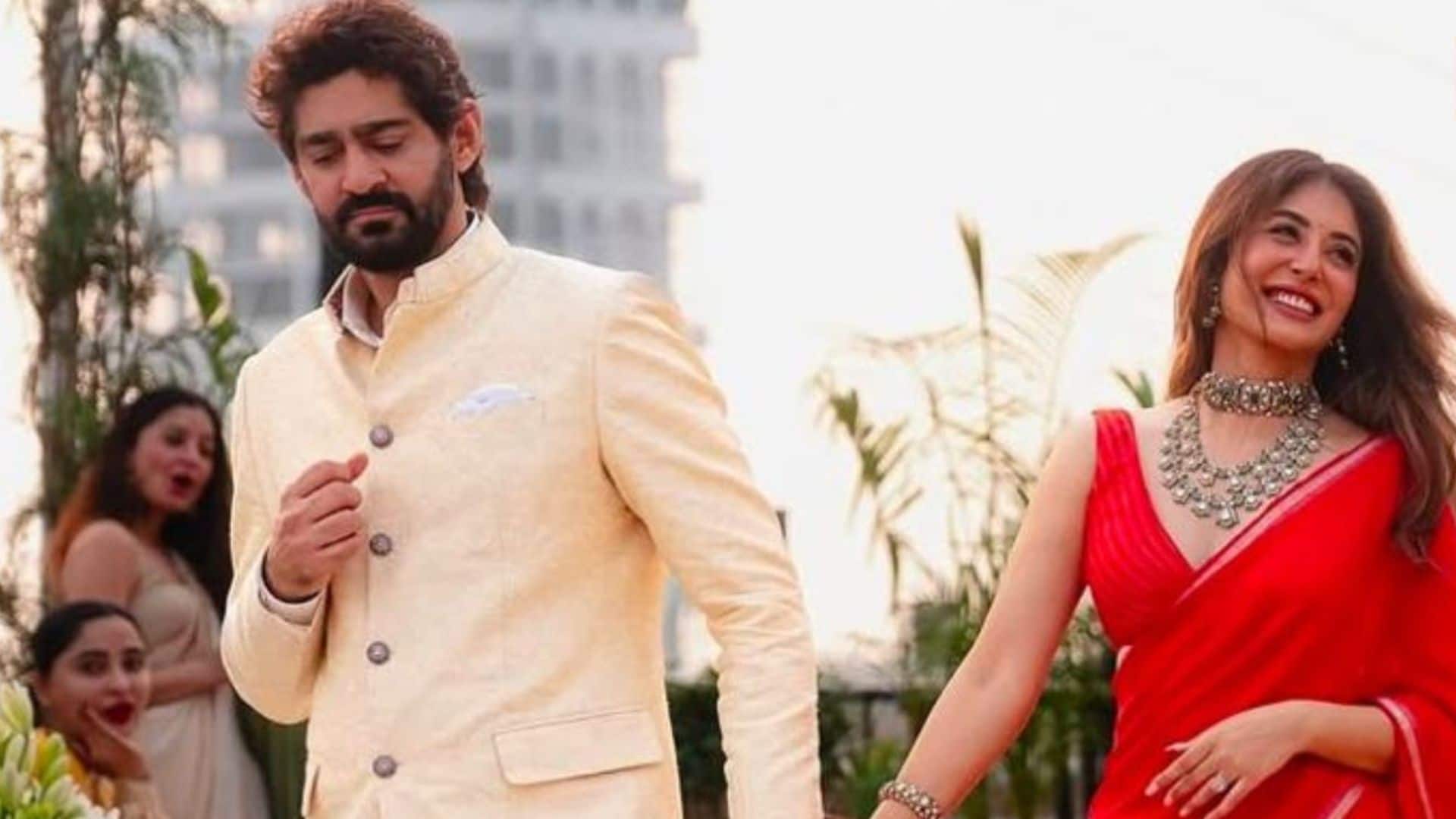 Kritika Kamra–Gaurav Kapur Wedding: कृतिका कामरा और गौरव कपूर की शादी का वीडियो वायरल, दुल्हन को देख भावुक हुए दूल्हे राजा