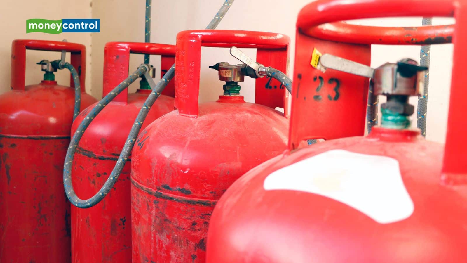 LPG Price Today: मार्च 18 को क्या रहा एलपीजी गैस सिलेंडर का रेट, जानिये रेट्स
