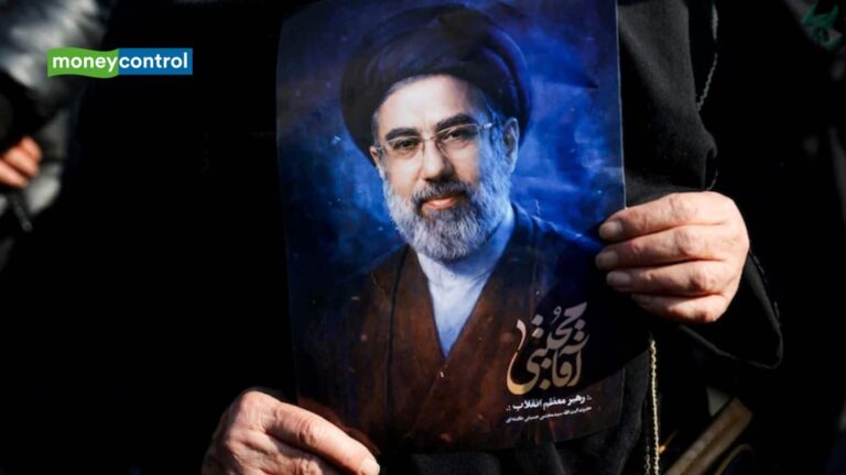 ईरान के नए सुप्रीम लीडर का पहला संदेश- स्ट्रेट ऑफ होर्मुज बंद रखने की बात, अमेरिकी सैन्य ठिकानों पर हमले की चेतावनी