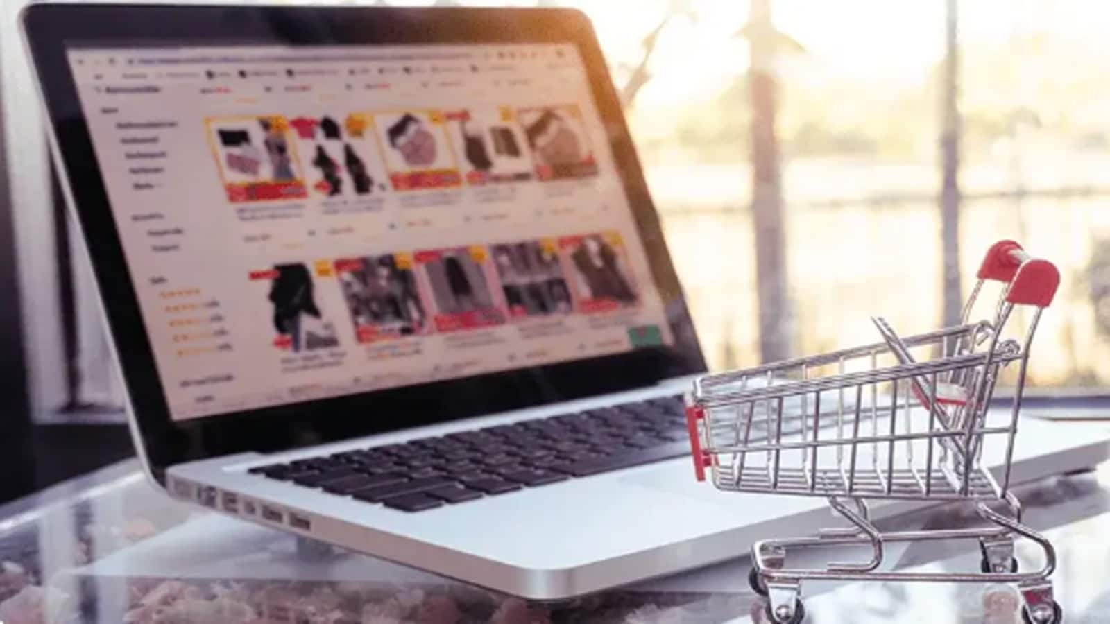 Novus Loyalty IPO Listing: लिस्ट होते ही लोअर सर्किट, फ्लैट एंट्री के बाद ₹146 का शेयर धड़ाम