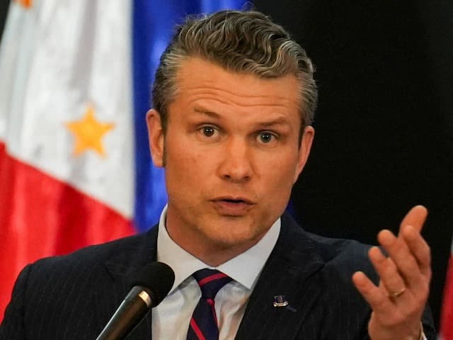 US-Iran War: 'अब और बड़े बमों का होगा इस्तेमाल...' जंग के बीच अमेरिकी रक्षा मंत्री ने दिया बड़ा संकेत