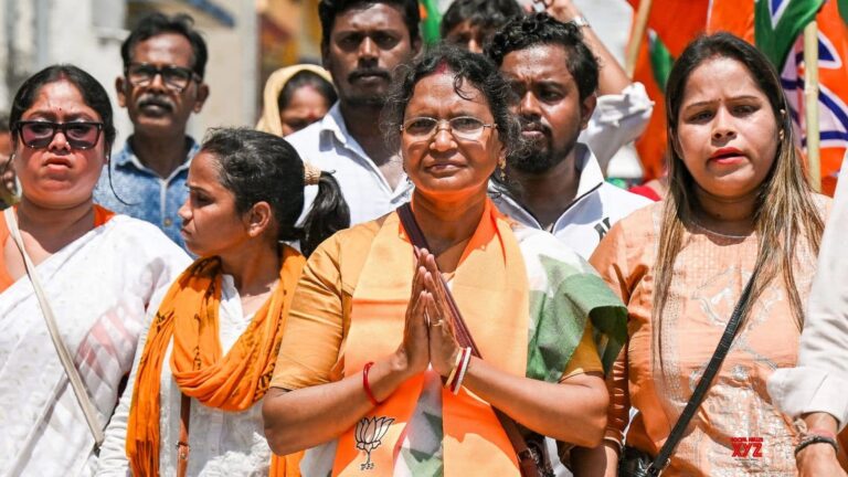 Bengal Chunav 2026: 'मैंने अपनी रीढ़ नहीं बेची' पानीहाटी की गलियों में इंसाफ की गूंज, चुनावी मैदान में उतरीं 'अभया' की मां