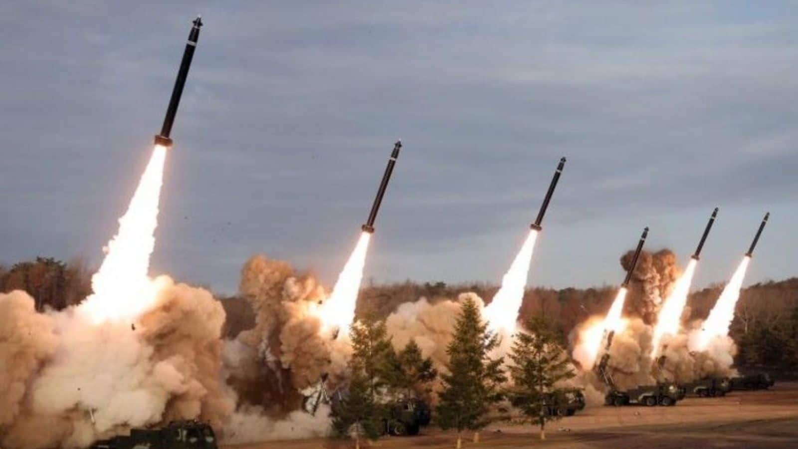 48 घंटे में 270 रॉकेट दागे गए! मिडिल ईस्ट युद्ध से भी पहले भारत के इन दो पड़ोसी मुल्कों में क्यों चल रही जंग?