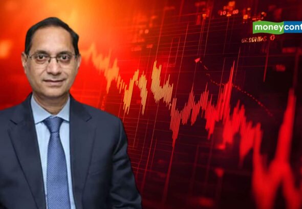 'घबराने की जरूरत नहीं', शेयर मार्केट में भारी गिरावट पर बोले सेबी चीफ तुहिन कांत पांडे