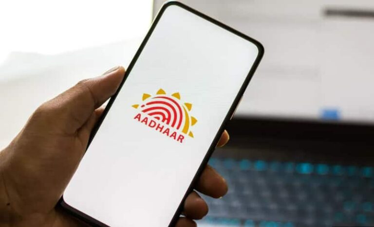 Aadhaar Card Update: आधार अपडेट पर UIDAI का बड़ा नियम, जानिए नाम और पता कितने बार बदला जा सकता है?