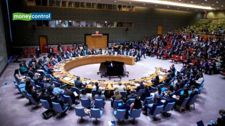 UNSC Resolution: भारत समेत 135 देशों ने ईरान के पड़ोसी मुल्कों पर हमलों की निंदा की, रूस-चीन ने वोटिंग से बनाई दूरी
