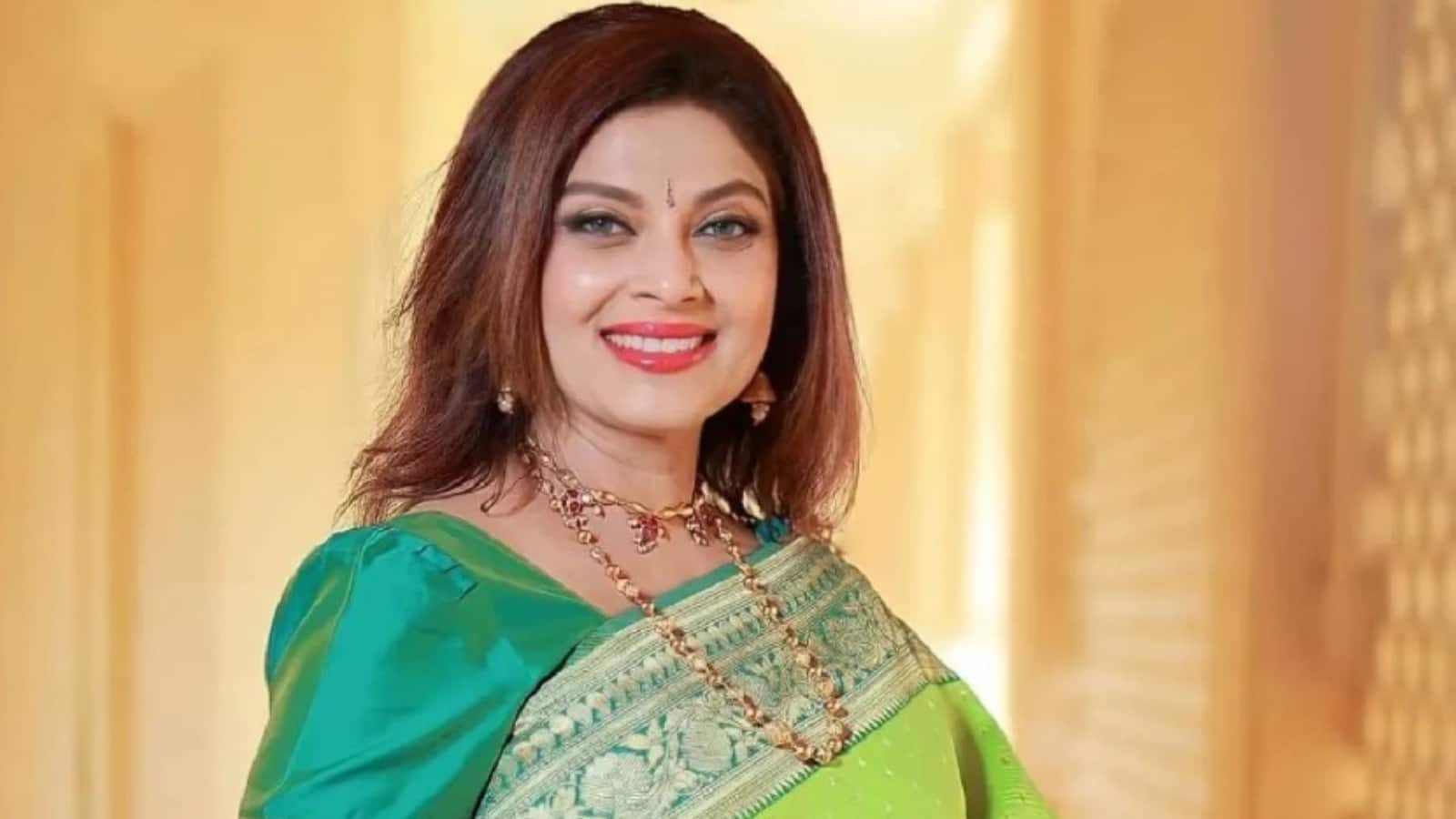 Varsha Usgaonkar: 47 लाख के इनवेस्टमेंट घोटाले का एक्ट्रेस वर्षा उसगांवकर भी बनी शिकार, निर्माता अविनाश जाधव पर केस दर्ज