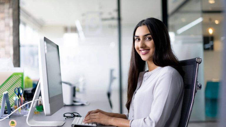 पहले 15000 थी सैलरी अब 2.5 लाख महीना कमाकर भी खुश नहीं महिला, सोशल मीडिया पर छिड़ी बहस