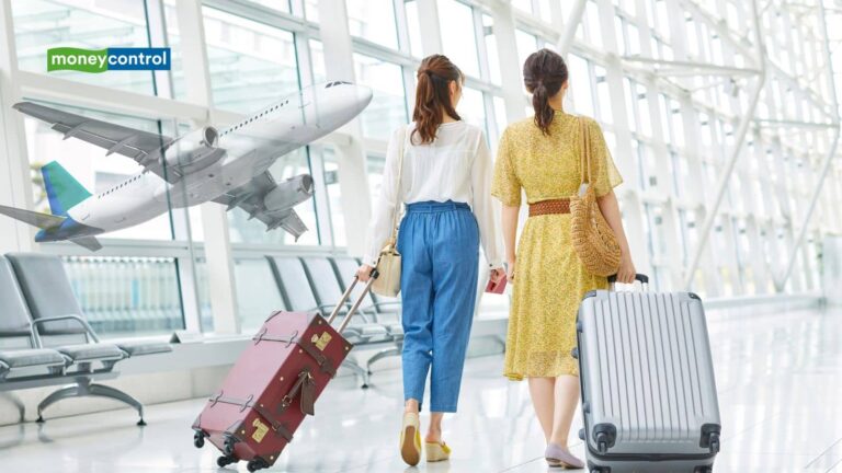 Flight Ticket Price: आसमान पर हवाई किराया! क्या इस बार गर्मी की छुट्टी मनाना हो जाएगा महंगा?