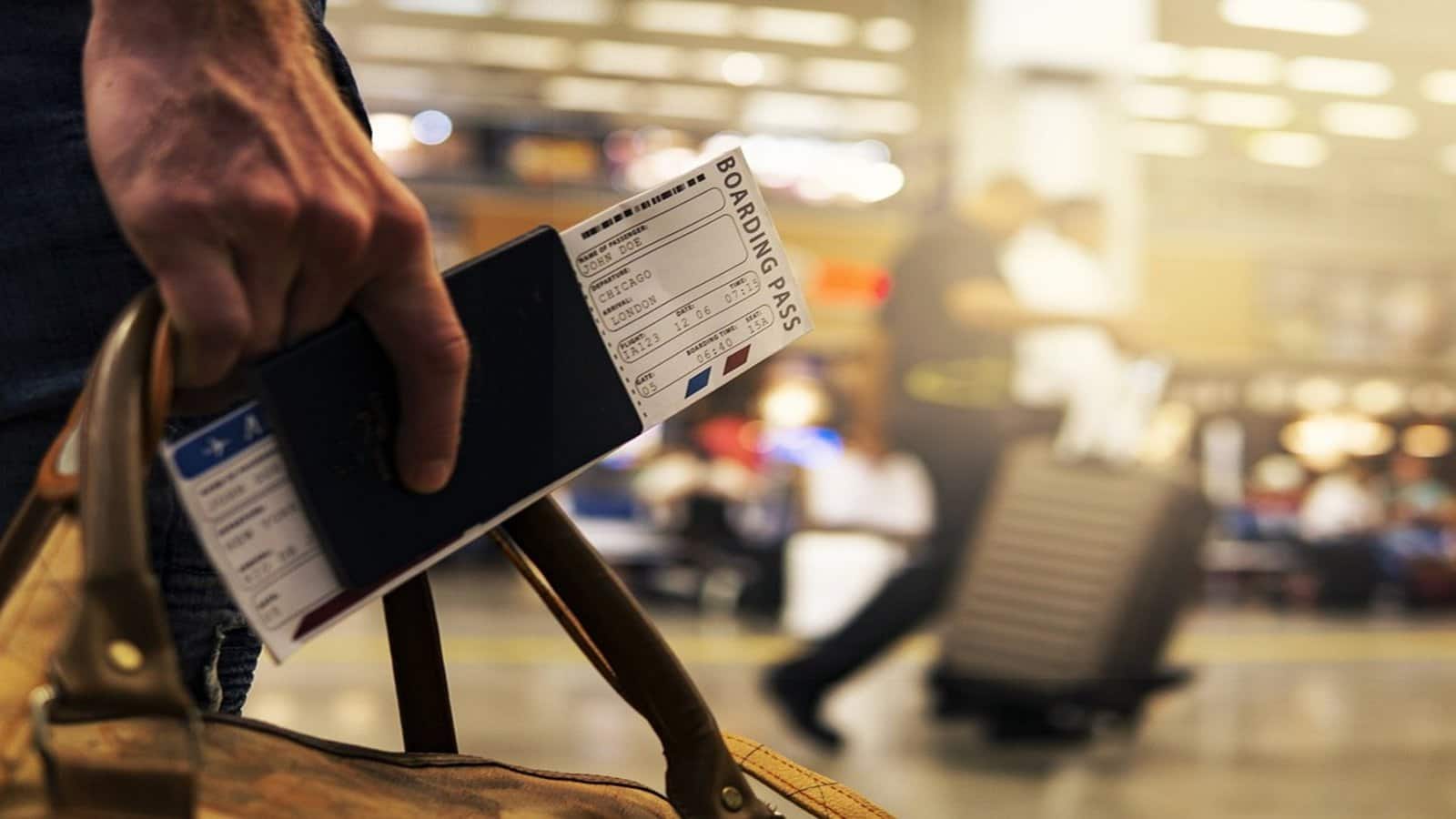 Israel-Iran War: दुबई इंटरनेशनल एयरपोर्ट बंद, आसमान छूने लगा भारत से यूरोप और नॉर्थ अमेरिका के लिए नॉन-स्टॉप फ्लाइट का किराया