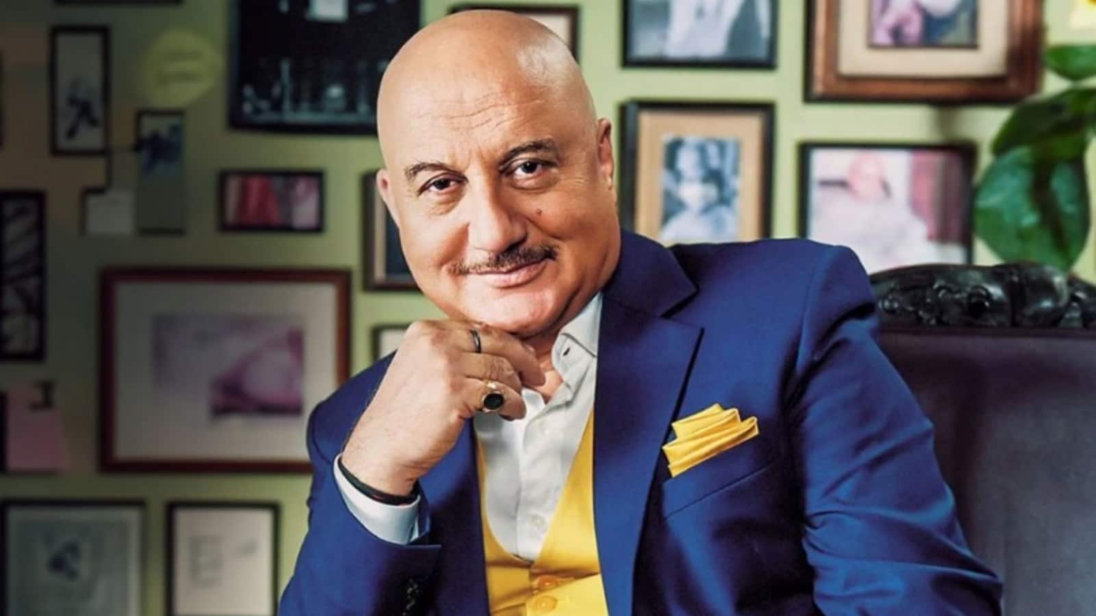 Anupam Kher: अनुपम खेर ने हेयर ट्रांसप्लांट कराने को लेकर कही बड़ी बात, 'पैसे मिलने पर भी एक्सेप्ट नहीं करूंगा ऐसा ऑफर'