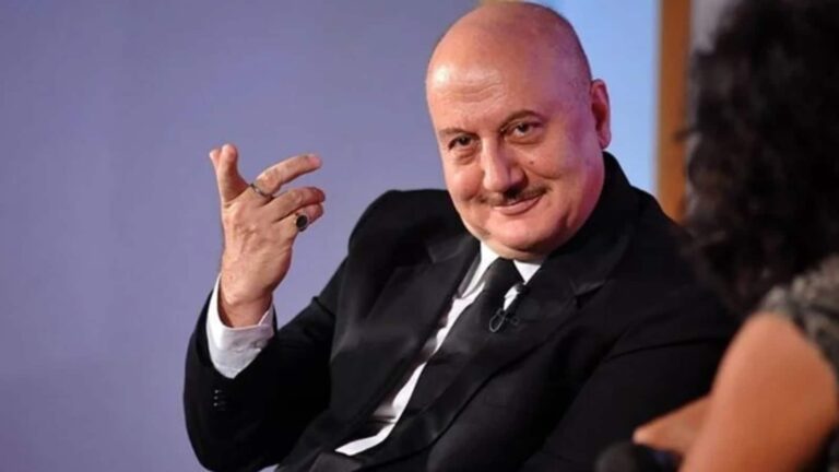 Anupam Kher: अनुपम खेर ने 'धुरंधर 2' को 'प्रोपेगेंडा' फिल्म कहने पर लोगों की क्लास लगाई, रणवीर सिंह ने एक्टर के पोस्ट पर किया कमेंट