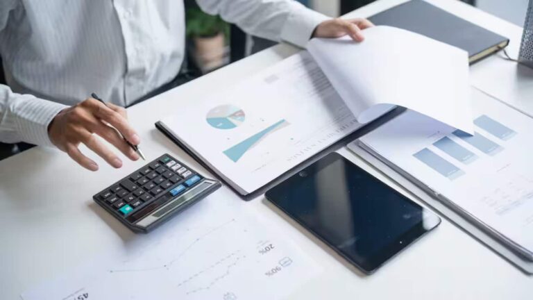 March End Deadline: 31 मार्च से पहले निपटा लें 7 जरूरी टास्क, चूके तो उठाना पड़ सकता है नुकसान