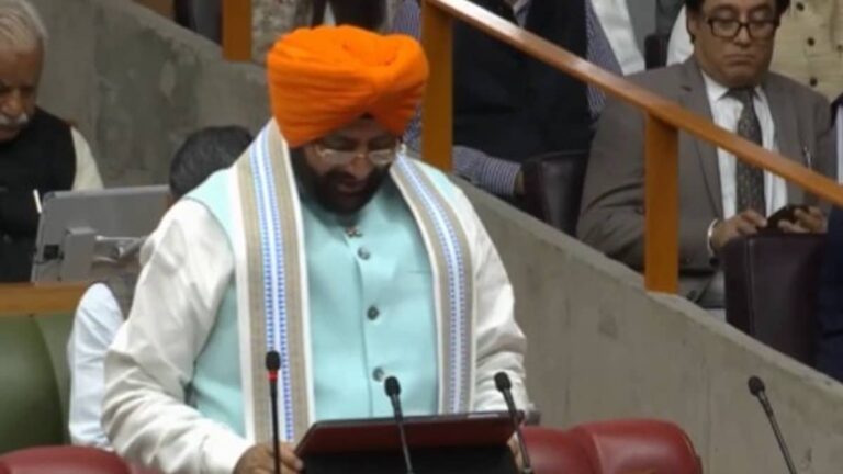 Haryana Budget: CM नायब सिंह सैनी ने पेश किया राज्य का बजट, 21 नए स्टेडियम, वेडिंग सिटी समेत किए कई बड़े ऐलान