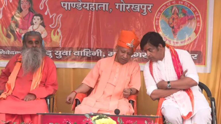 '36 का आंकड़ा, रवि किशन तो नाच-गाकर...', गोरखपुर में CM योगी ने ली सांसद की चुटकी, खूब लगे ठहाके