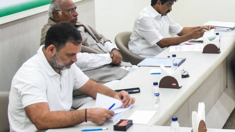 24 अकबर रोड पर लगेगा ताला? कांग्रेस और यूथ कांग्रेस को 28 मार्च तक ऑफिस खाली करने का आदेश