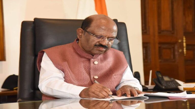 पश्चिम बंगाल चुनाव से पहले राज्यपाल सीवी आनंद बोस का इस्तीफा, ममता बनर्जी ने जताई 'हैरानी'