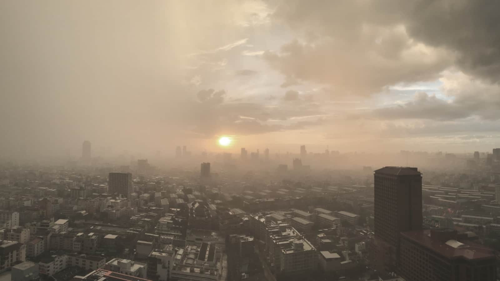 Loni Pollution: दिल्ली नहीं, ये शहर था सबसे प्रदूषित! रिपोर्ट ने किया चौंकाने वाला खुलासा