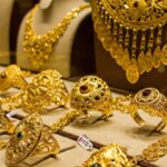 Gold Price Today: गोल्ड महंगा तो फिसली चांदी, दिल्ली-लखनऊ और पटना समेत इन 10 शहरों में अब 24 से 18 कैरट का ये है भाव