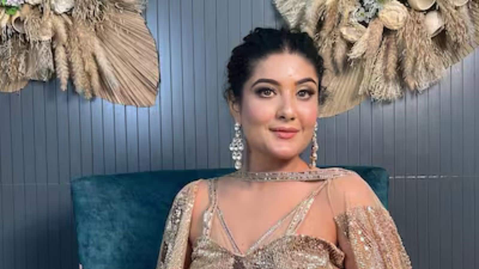 Harshil Kalia: देर रात हुआ हादसा, एक्ट्रेस ने मौके पर तोड़ा दम