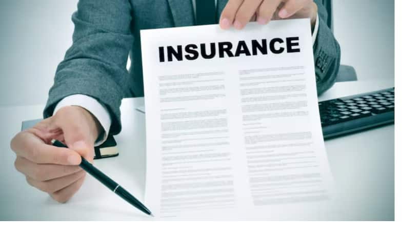 घने कोहरे में बढ़ जाते हैं सड़क हादसे, एक्सीडेंट के बाद कैसे मिलेगा इंश्योरेंस क्लेम, जानें जरूरी बातें