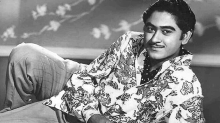 Cinema Ka Flashback: किशोर कुमार से छीन इस सिंगर को मिला था अमिताभ बच्चन का सुपरहिट गाना, सुपरस्टार बन एक्टर ने कमाया नाम