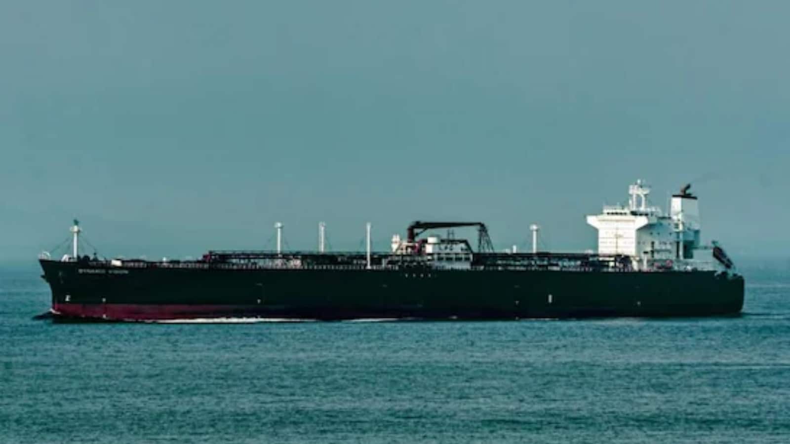 Indian-Flagged LPG Tankers: भारतीय झंडे वाले 2 जहाज ने होर्मुज स्ट्रेट को किया पार, जल्द देश पहुंचेगी LPG की बड़ी खेप