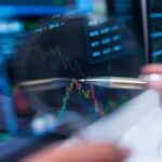 US-Iran War की आंच, क्यों झुलस रहे बैंकिंग और NBFC स्टॉक्स, ये है बड़ी वजह