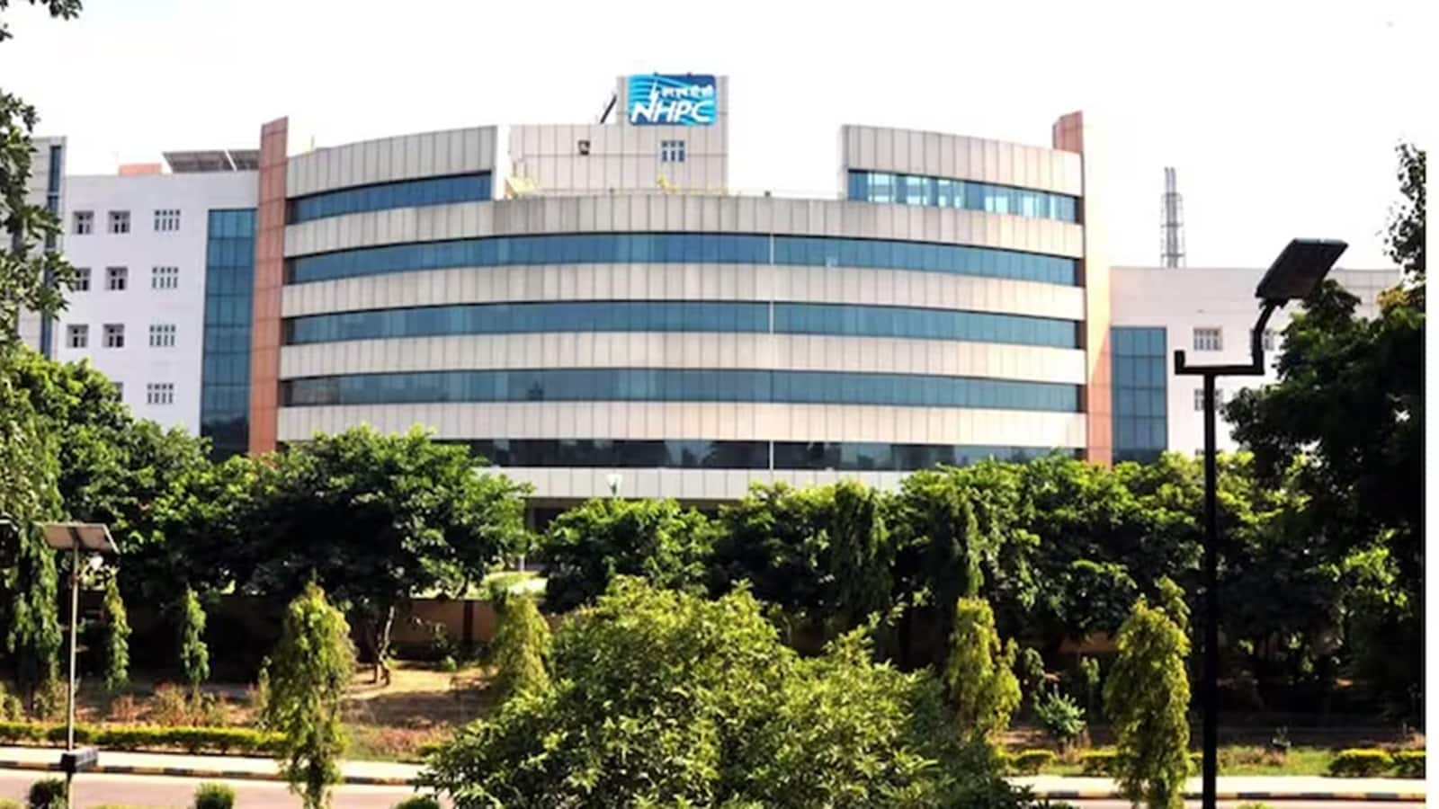 NHPC को बोर्ड से मिली ₹8000 करोड़ जुटाने की मंजूरी, 27 मार्च को शेयरों पर रहेगी शेयरों पर नजर