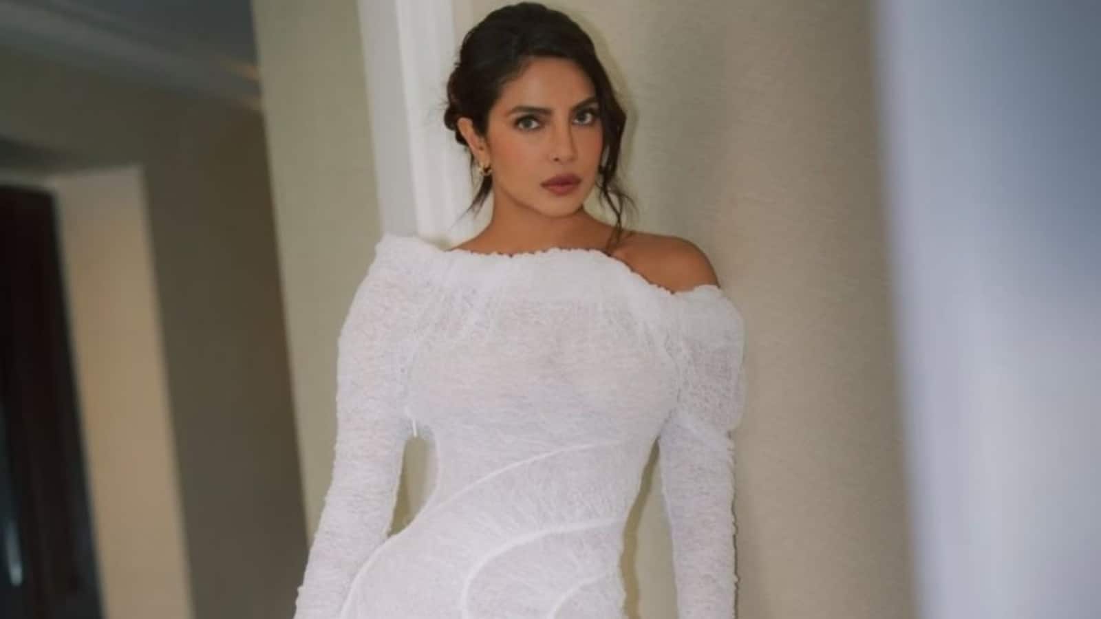 Priyanka Chopra: रॉबर्ट डाउनी जूनियर, ग्वेनेथ पाल्ट्रो और ऐनी हैथवे के साथ ऑस्कर 2026 की प्रजेंटर बनीं प्रियंका चोपड़ा