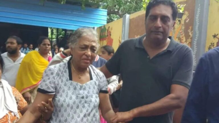 Prakash Raj Mother Passed Away: प्रकाश राज की मां सुवर्णलता का 86 साल की उम्र में निधन, बेंगलुरु में हुआ अंतिम संस्कार
