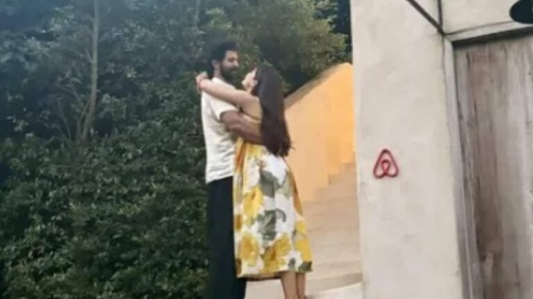 Rashmika-Vijay Honeymoon : हनीमून पर निकले रश्मिका-विजय देवरकोंडा, थाईलैंड से लीक हुई रोमांटिक फोटो