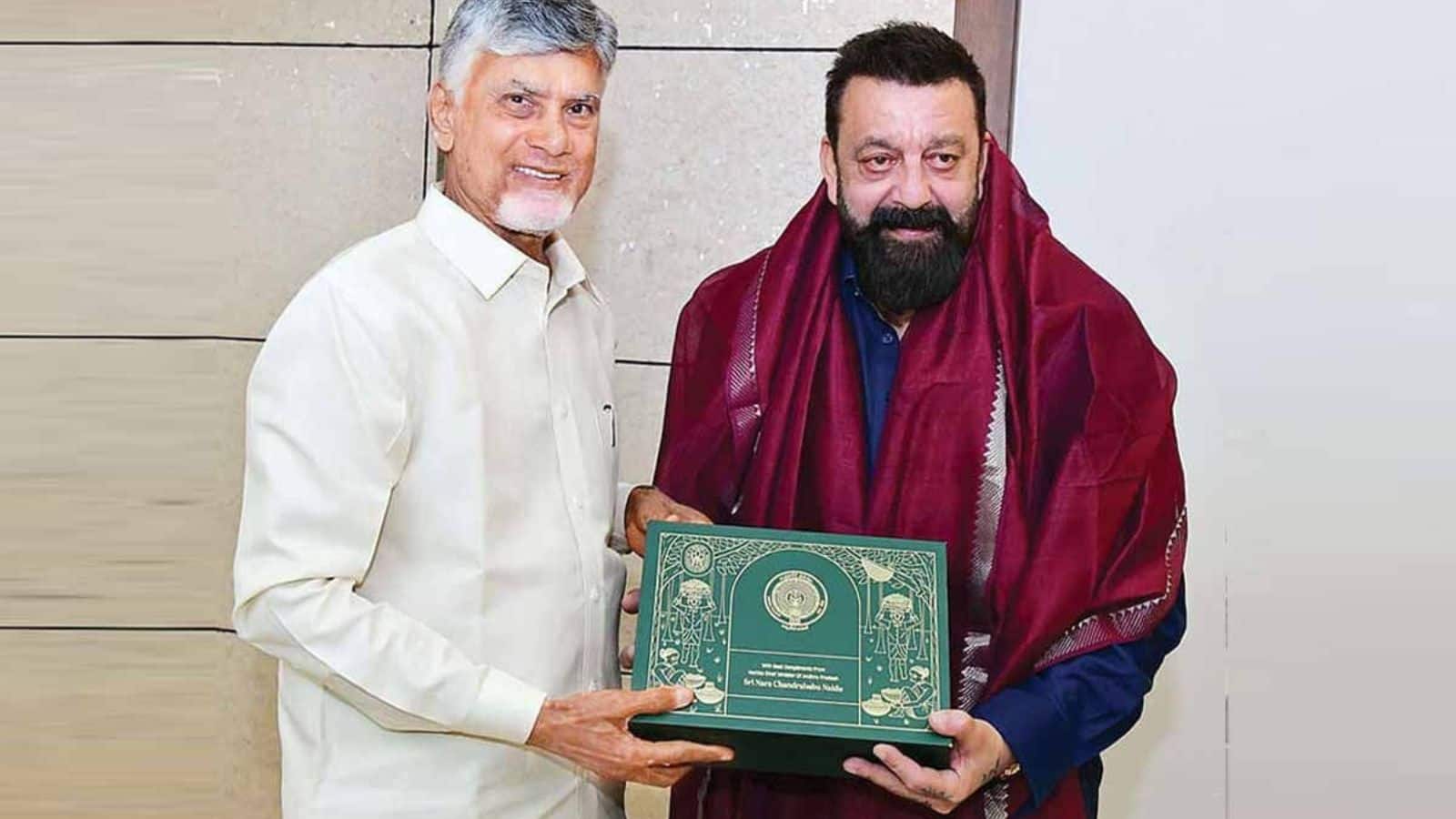 CM नायडू से मिले संजय दत्त, क्या बदलने वाला है आंध्र का फिल्म मैप?