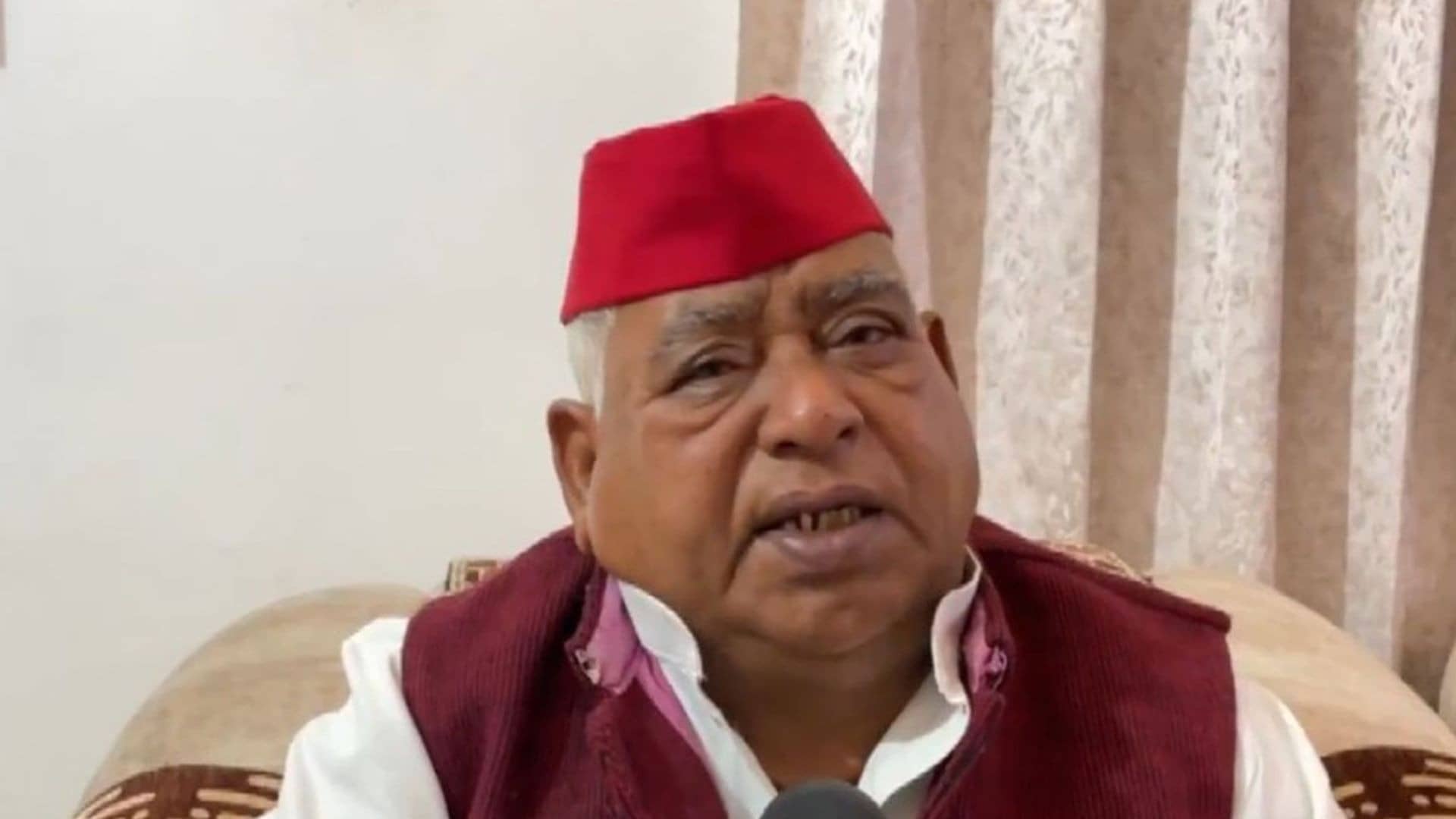 'गैस की किल्लत से पहली बार अयोध्या में राम रसोई बंद हुई है, नहीं शुरू हुई तो मैं 15 तारीख से...', सपा सांसद अवधेश प्रसाद ने कर दिया बड़ा ऐलान