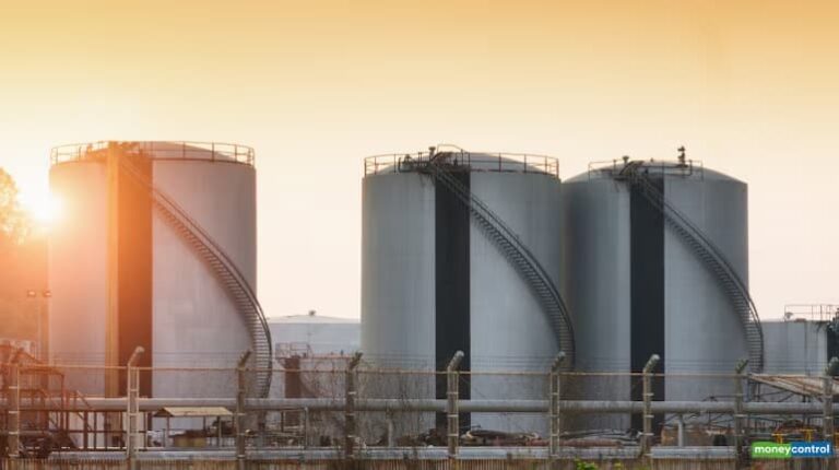 Torrent Gas IPO: टोरेंट गैस ने आईपीओ के लिए कॉन्फिडेंशियल रूट से ड्राफ्ट पेपर्स फाइल किए, जानिए इस रूट के फायदे