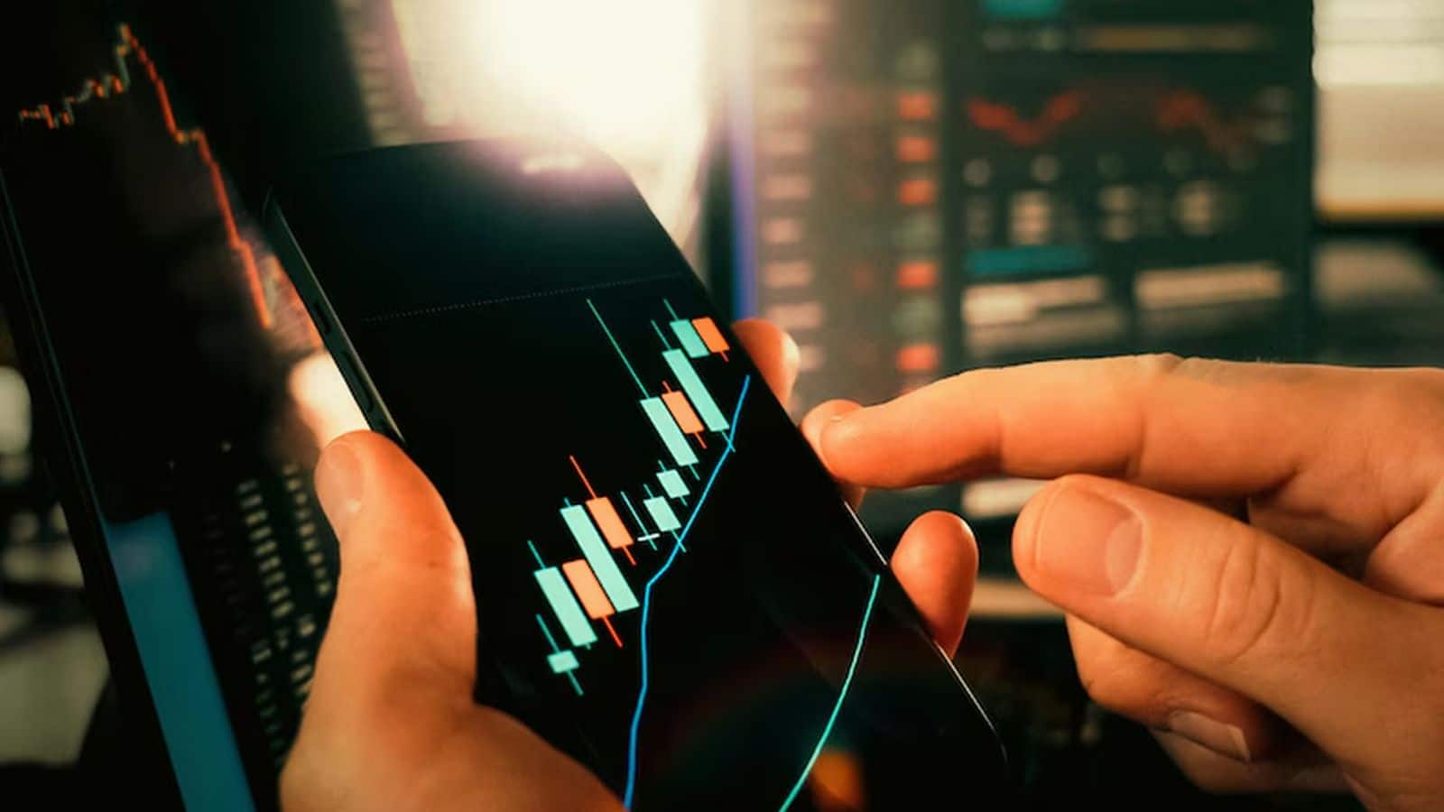 Financial stocks : US-ईरान जंग जारी, ब्रोकरेज से जानिए इस युद्ध का फाइनेंशियल और एनबीएफसी शेयरों पर क्या होगा असर