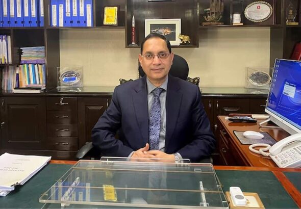 SEBI चीफ की IPO निवेशकों को बड़ी सलाह: 'लिस्टिंग गेन' का लालच है खतरनाक, लंबी अवधि का नजरिया अपनाए