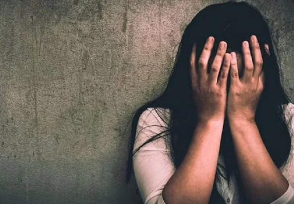 Pakistan: पाकिस्तान में सिख छात्रा को बुरी तरह पीटा, पेट में मारे लात-घूंसे, उतारी पगड़ी