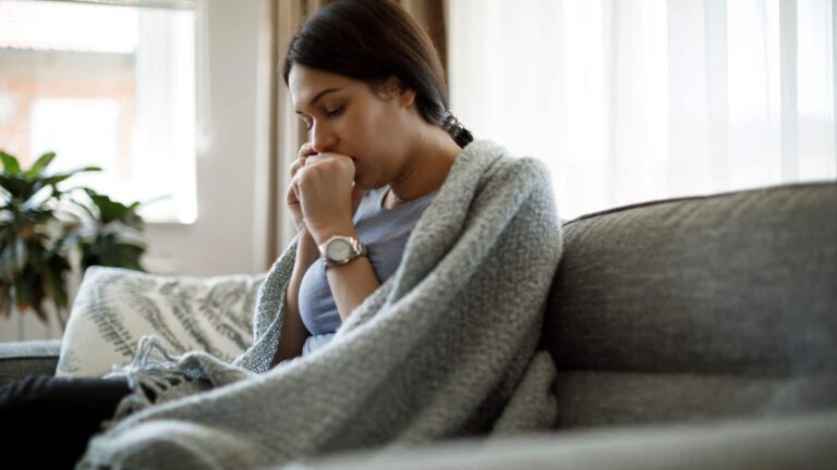 मार्च में बदलते मौसम का असर, बीमारियों से बचने के लिए अपनाएं ये आसान नुस्खे